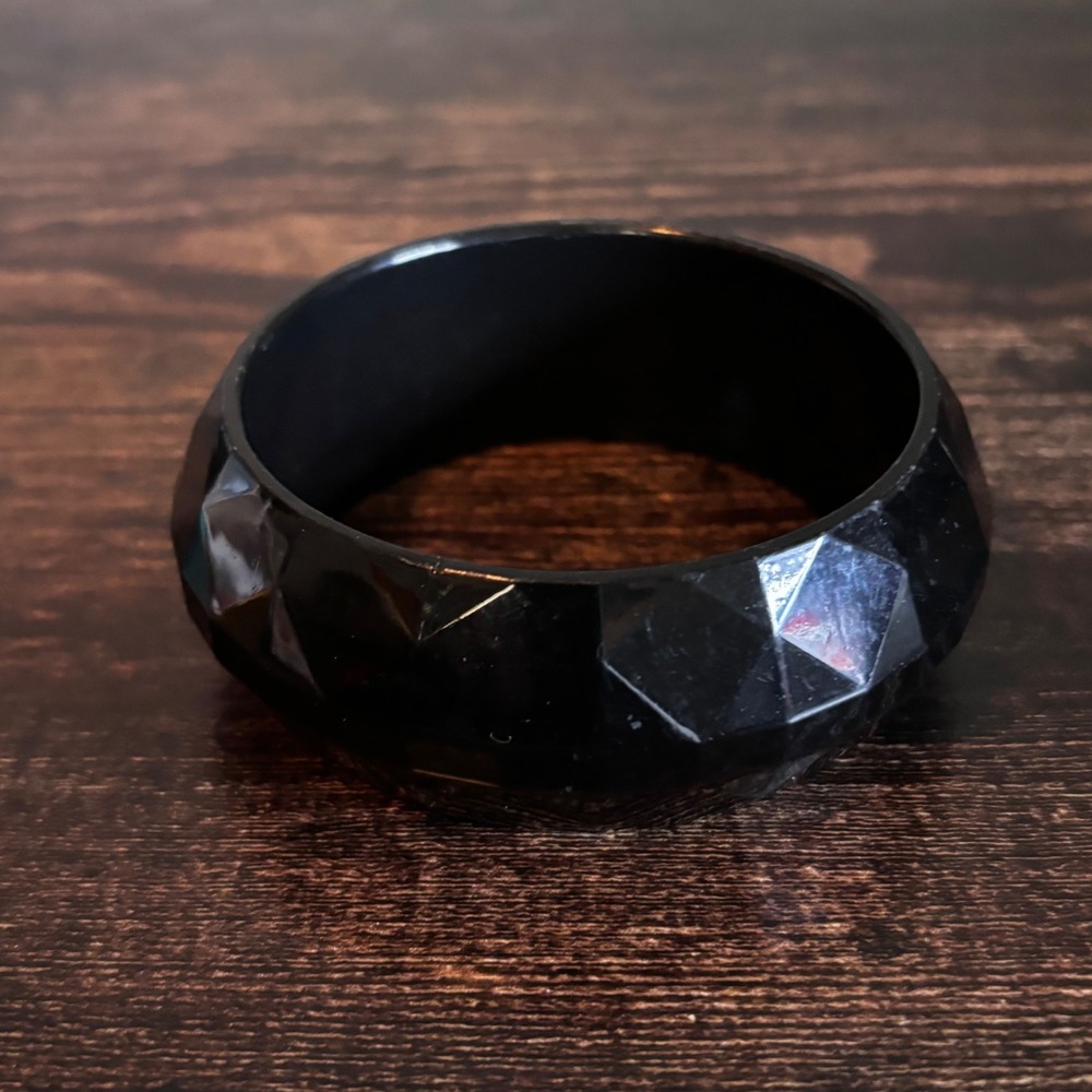 Black Faceted Resin Bangle Bracelet Chunky‎ Geometric Statement Jewelry 7.75 In
